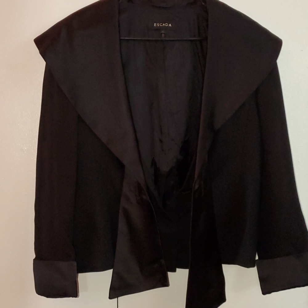 Black evening jacket Size 8.